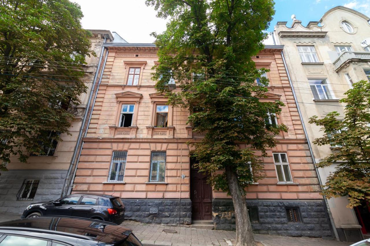 Dream Apartament On Drahomanova Street リヴィウ エクステリア 写真
